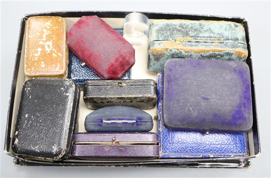 A small group of assorted jewellery boxes.